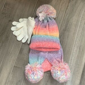 Toby Designed in New York Girl Hat, Gloves and Scarf Set.